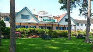 Knoll House Hotel