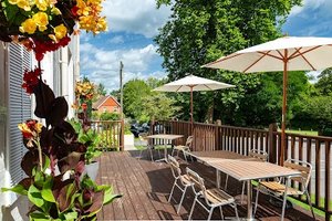 Forest Lodge Hotel