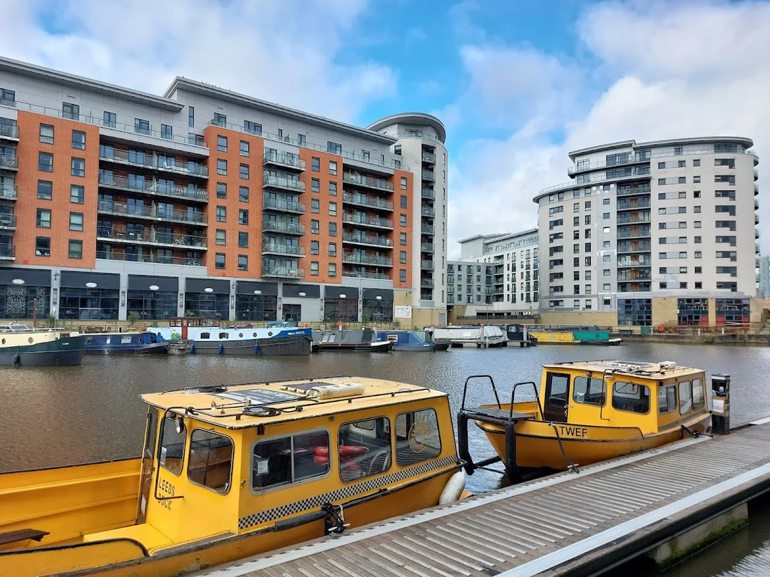 Leeds Dock Paddleboarding hen party activity in Leeds