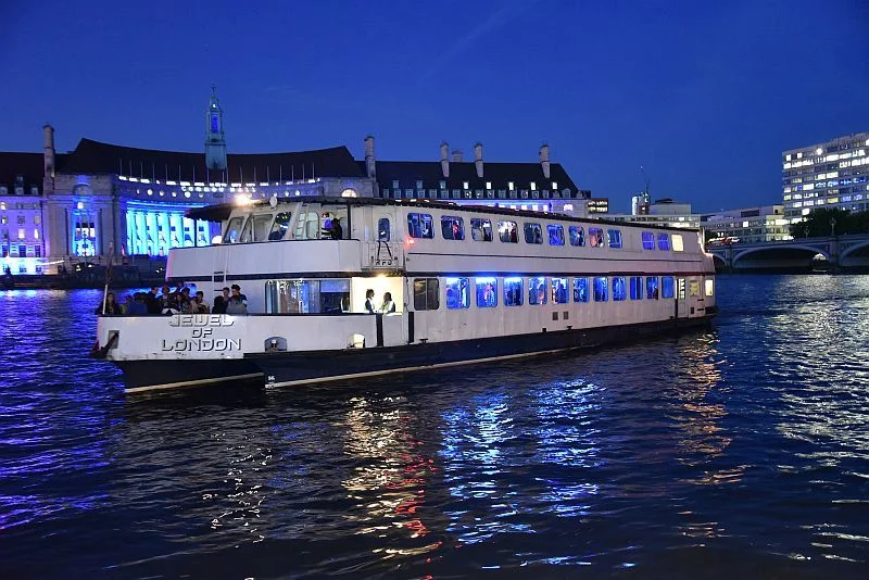London Party Boats hen party activity in London