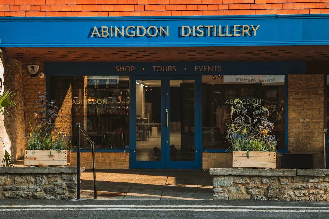 Abingdon Distillery hen party activity in Oxford