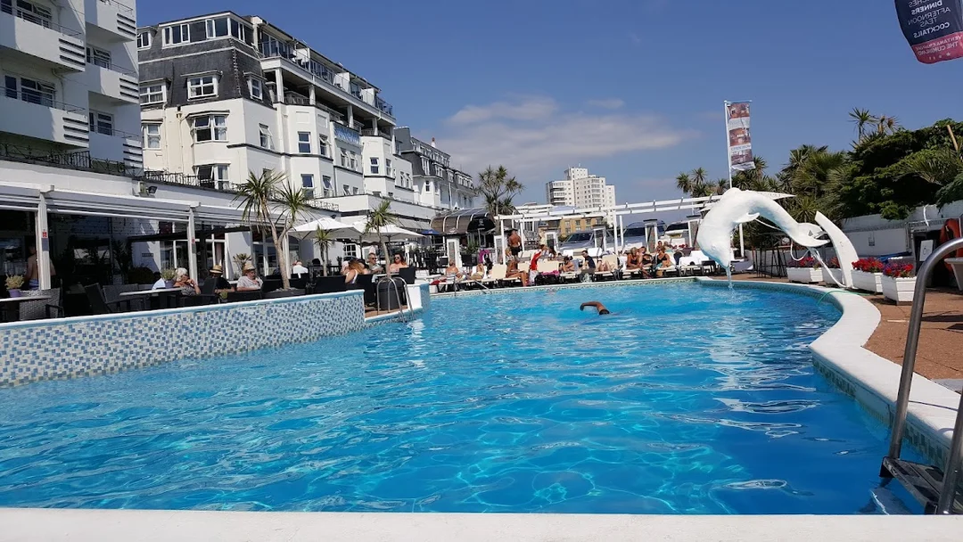 Suncliff Hotel hen party activity in Bournemouth