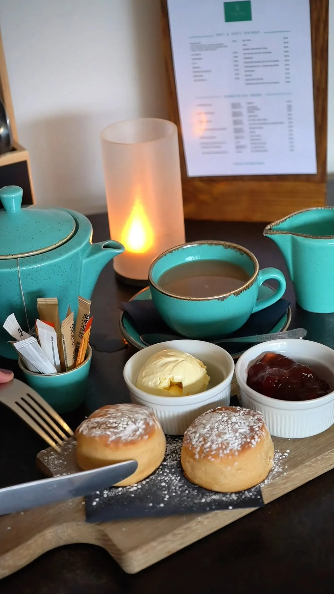 Indulge in the ultimate summer treat with our Serenity and Scones spa day, available until 30th June 😍
Enjoy four hours of spa access, a quintessentially English cream tea, and a luxury 55-minute treatment of your choice.
From £109 per person.
Book your spa day online: hatherleymanor.com/serenity-and-scones-spa-days-gloucestershire/
#spadays #spaday #spaingloucestershire #spaingloucester #cotswoldsspa