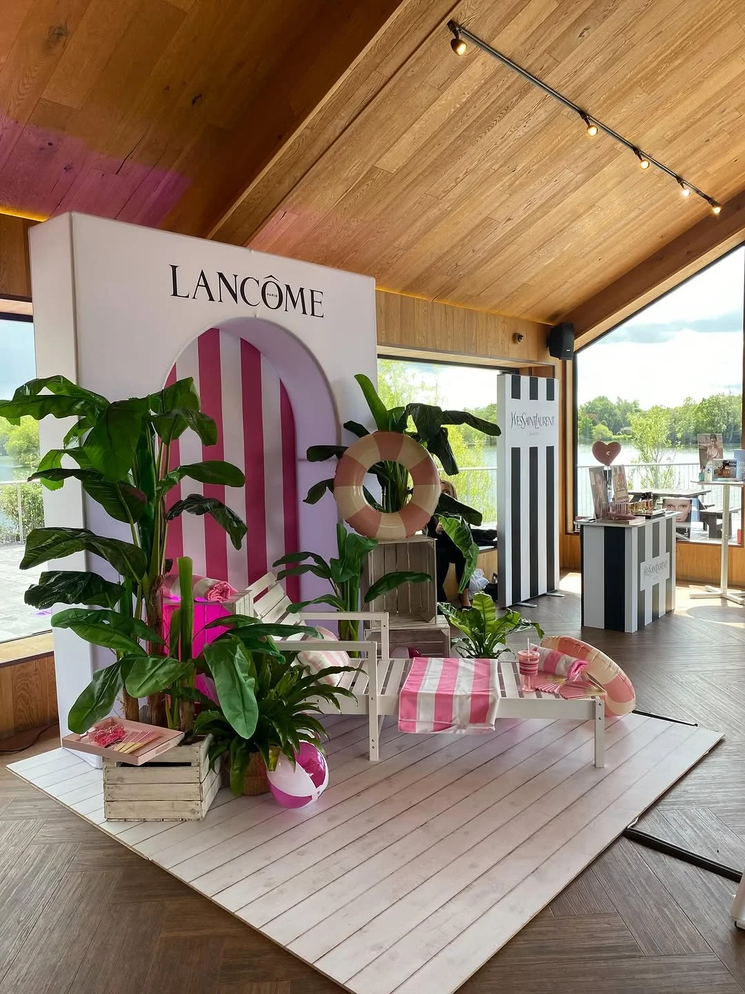 Summer well and truly arrived at Amber Lakes with the L’Oreal Travel Retail Showcase ✈️💄☀️

A huge thank you to @youreventsolutions @theyeslookbook for being incredible as always! 

@mambomobilebars kept the drinks flowing 🍹
.
.
.
.
#showcase #corporate #travel #eventprofs #beauty
