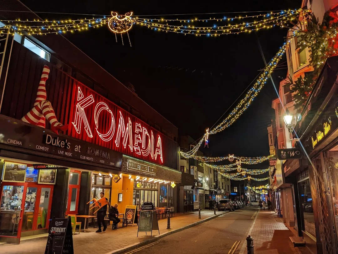 Komedia hen party activity in Brighton