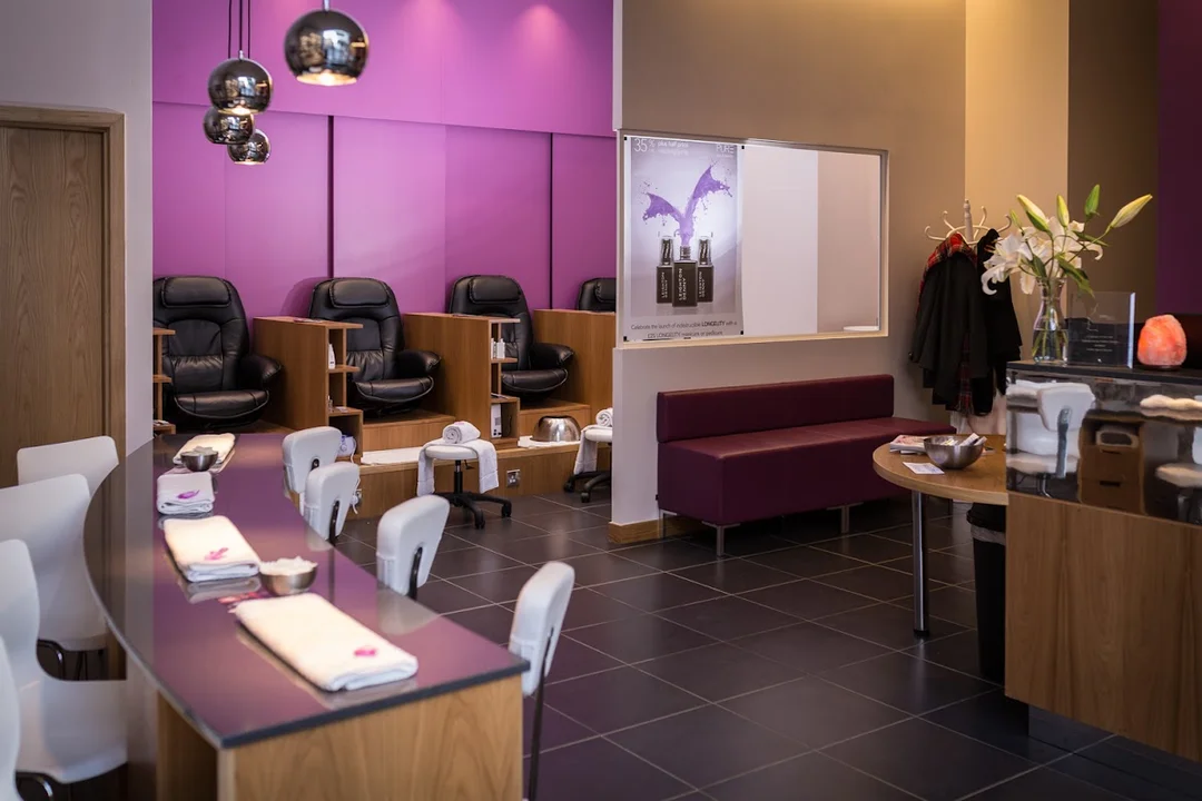 PURE Spa hen party activity in Glasgow