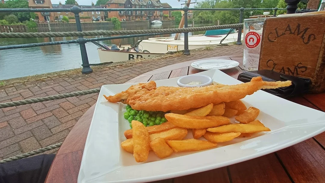 The Boatman hen party activity in Hen Party Ideas Windsor