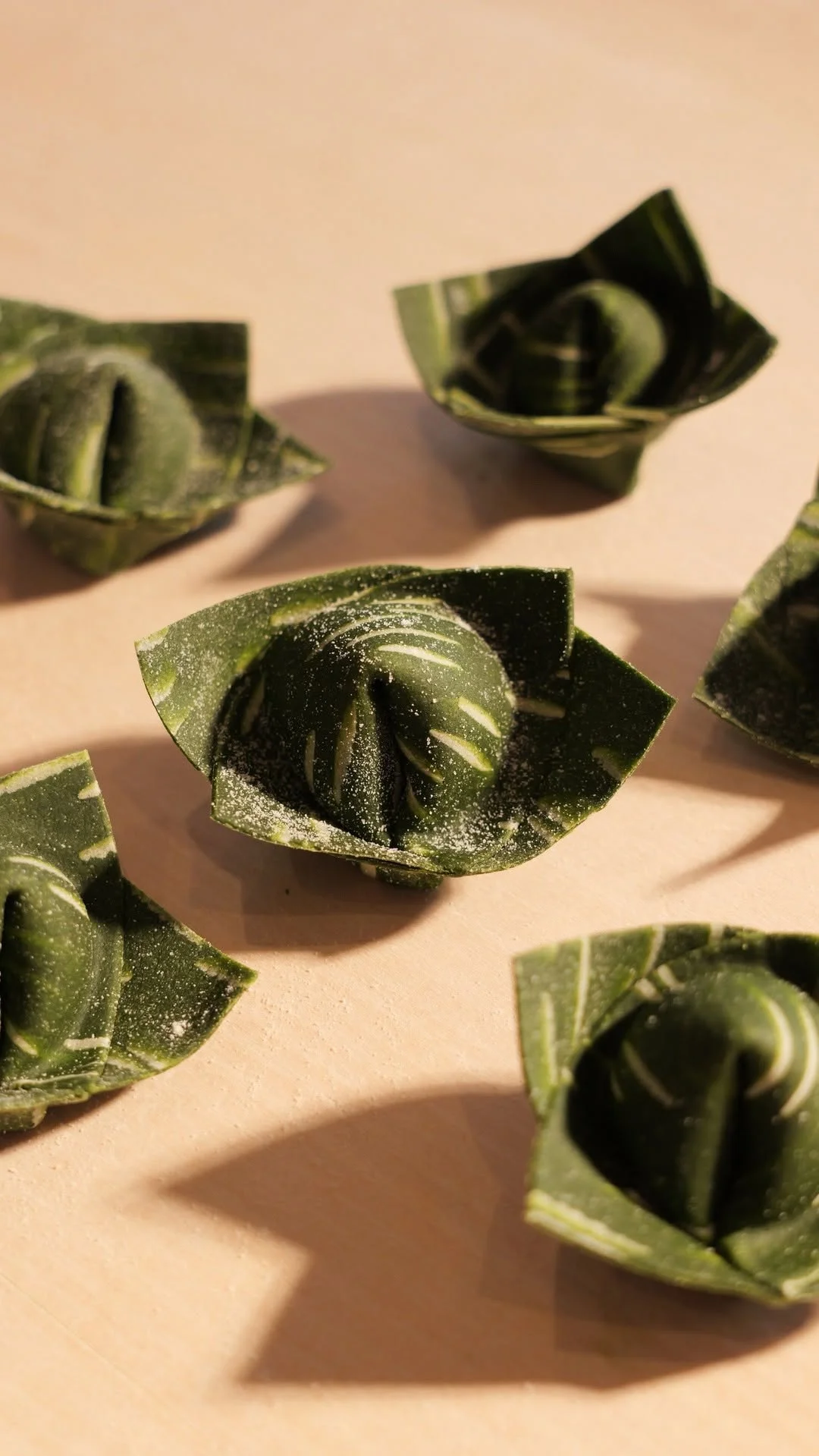 We're back with another unique printed filled pasta creation. 🍝
What fruit does this pasta remind you of...? 🥝🤔
#PastaEvangelists #Pastamaking #Freshpasta #Pastashape