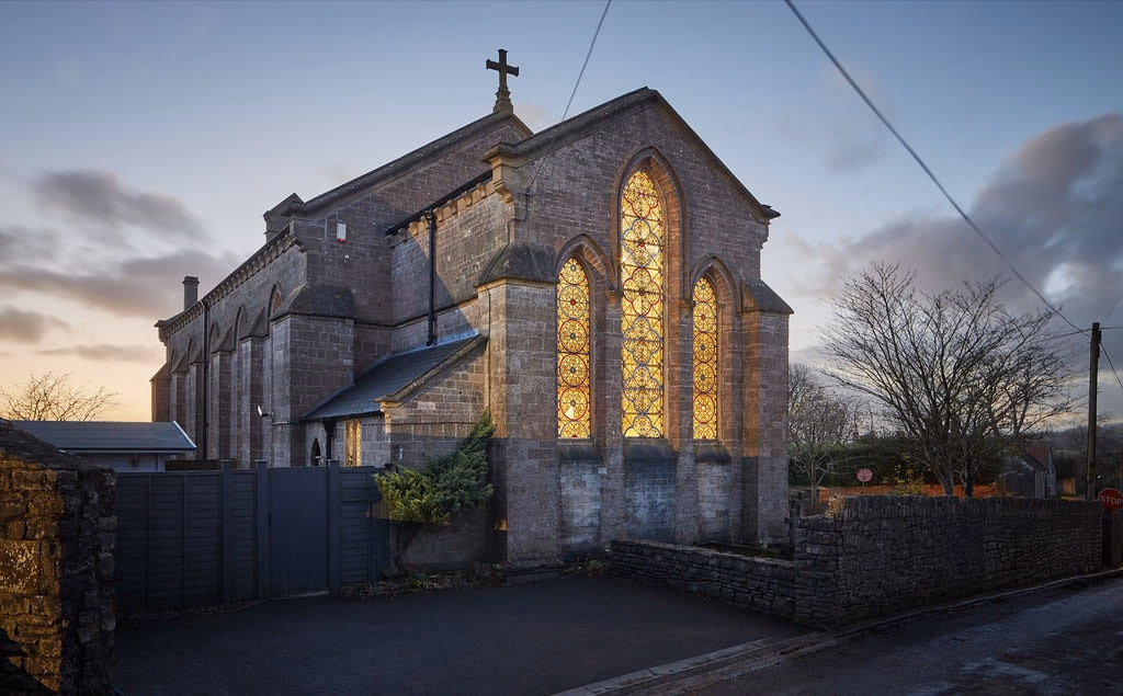 Amazing 6 BR Church with hot tub and cinema room - Beautiful holiday rental in East Horrington