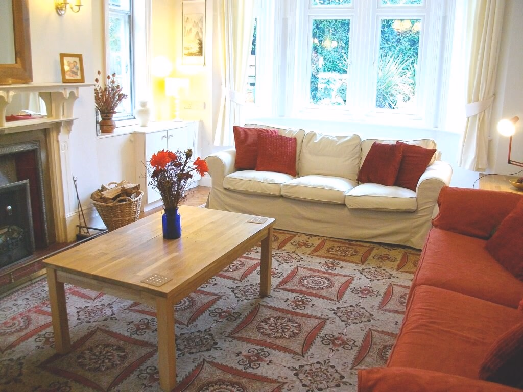 BOURNECOAST: MANOR HOUSE FOR LARGE GROUPS - HB4638 - Spacious interior of holiday rental in Poole
