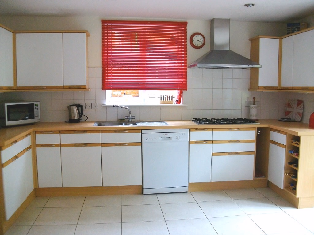 BOURNECOAST: MANOR HOUSE FOR LARGE GROUPS - HB4638 - Spacious interior of holiday rental in Poole