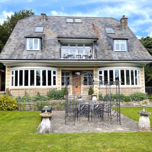 Large country lodge close to Stonehenge & Longleat - Beautiful holiday rental in Warminster