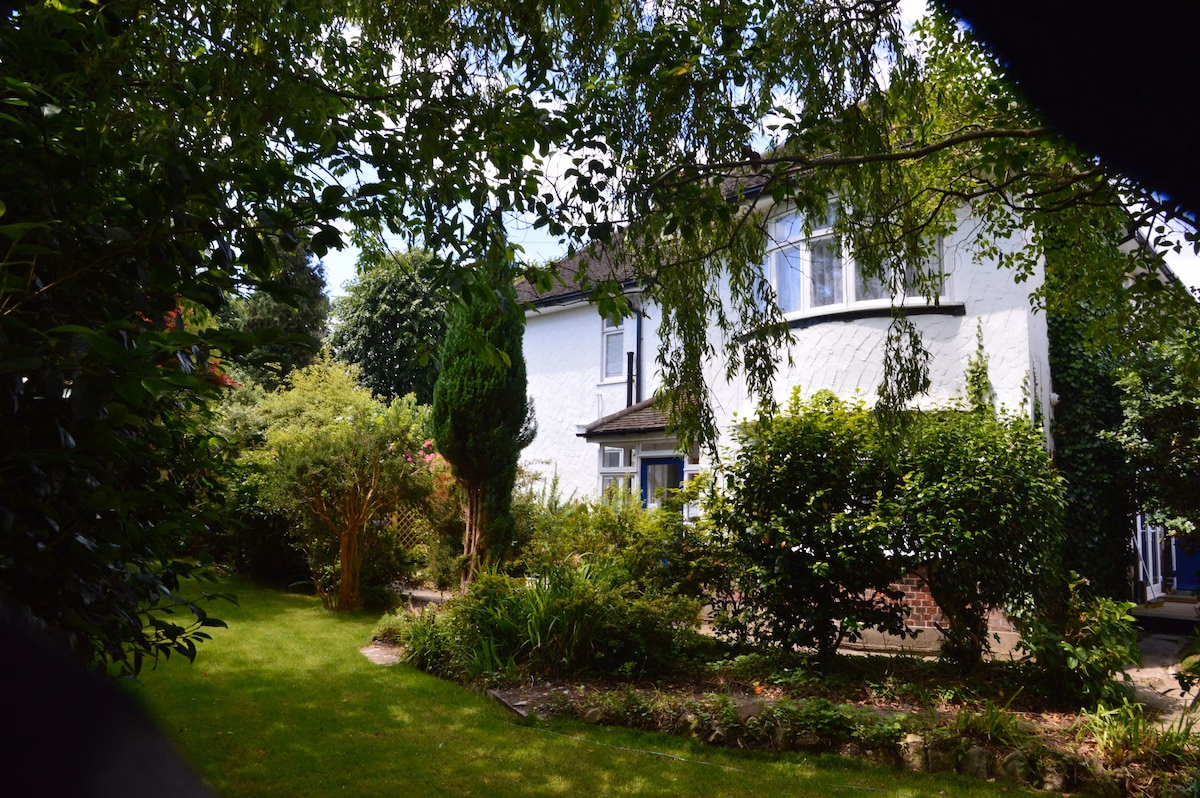 Harewood Haven: Luxury 8 Bedroom House - Beautiful holiday rental in Bournemouth